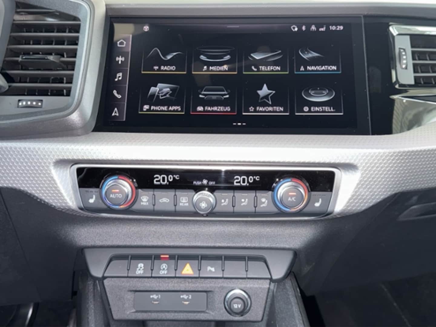 Bild über Audi A1 Sportback S line 25 TFSI S tronic - für weitere Informationen kontaktieren Sie den Audi Partner