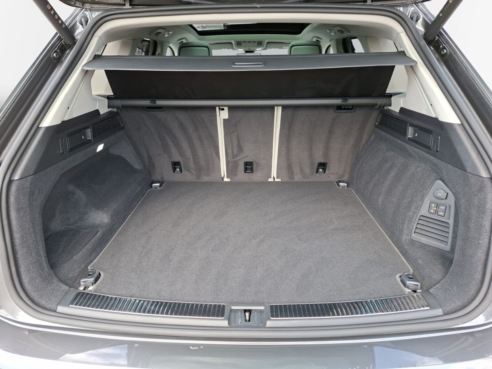Volkswagen Touareg – Bild 7