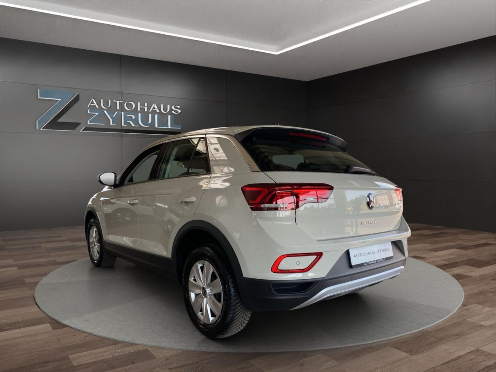 Volkswagen T-Roc Basis-Modell