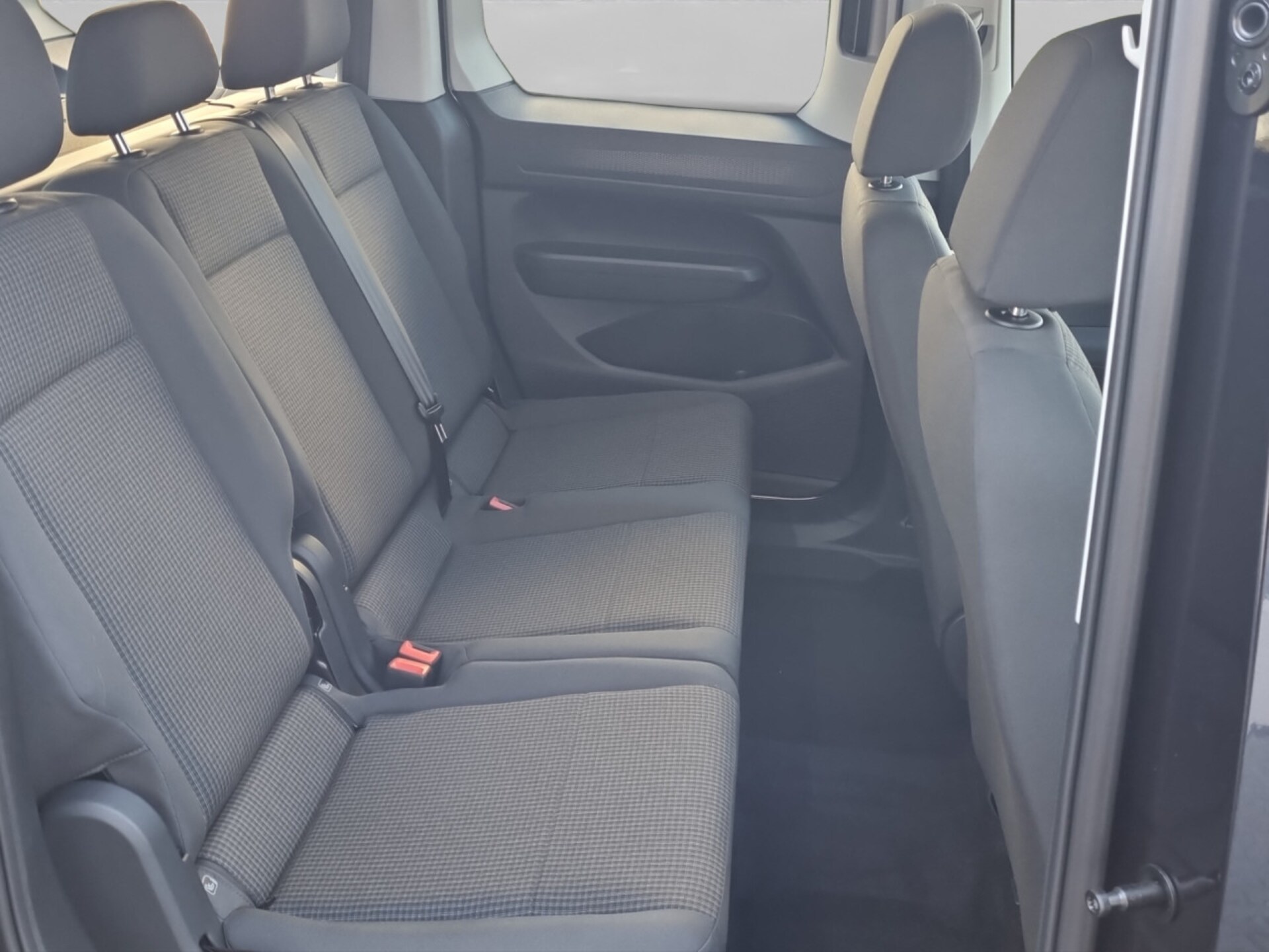 Volkswagen Caddy Basis-Modell