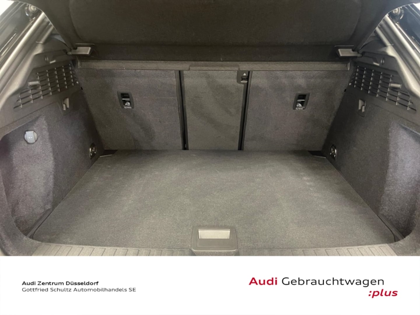 Bild über Audi S3 Sportback TFSI quattro S tronic - für weitere Informationen kontaktieren Sie den Audi Partner