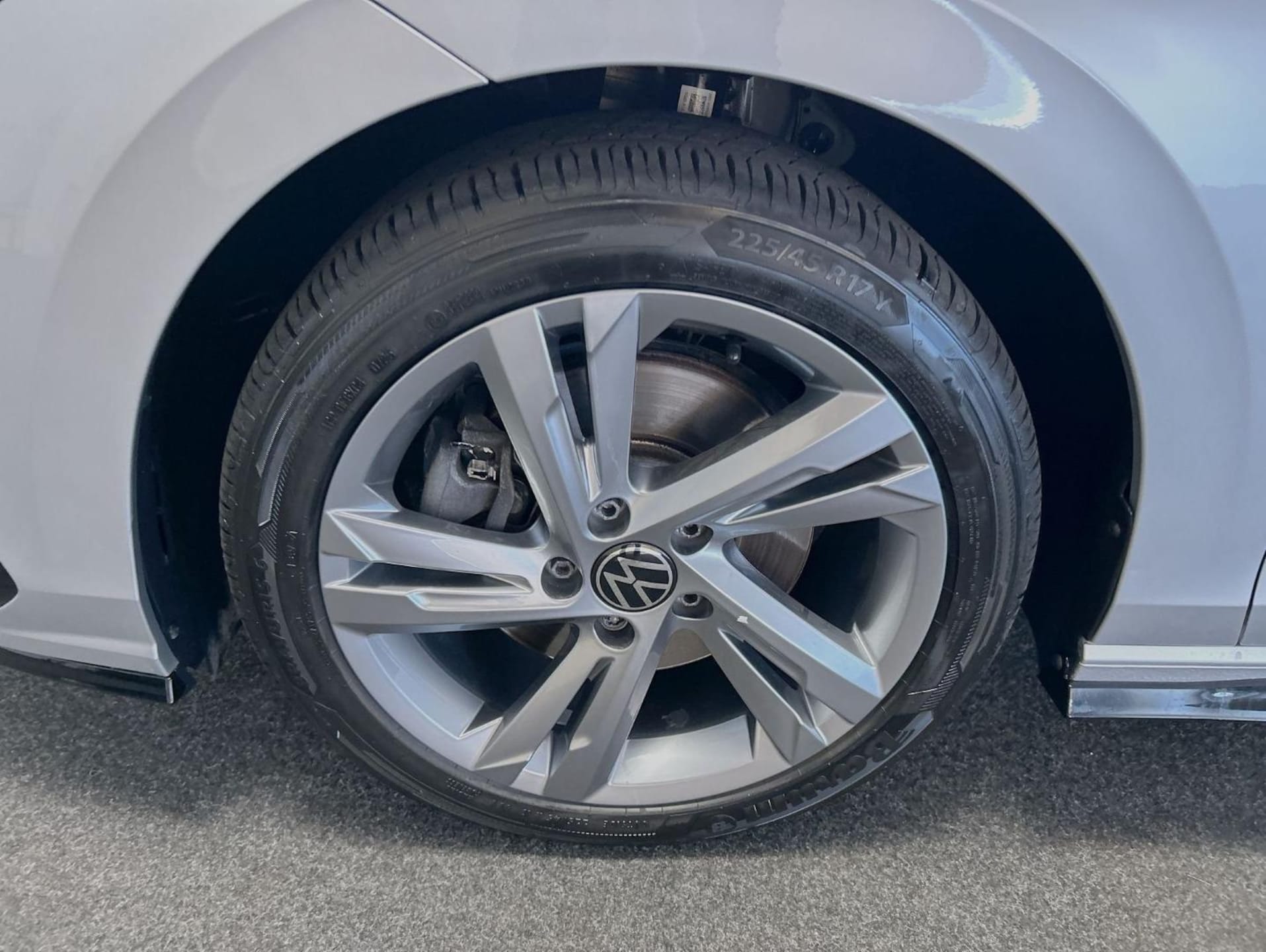 Volkswagen Golf Variant R-Line