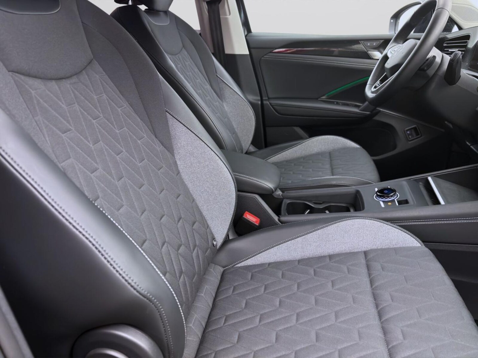 Volkswagen Tiguan – Bild 17