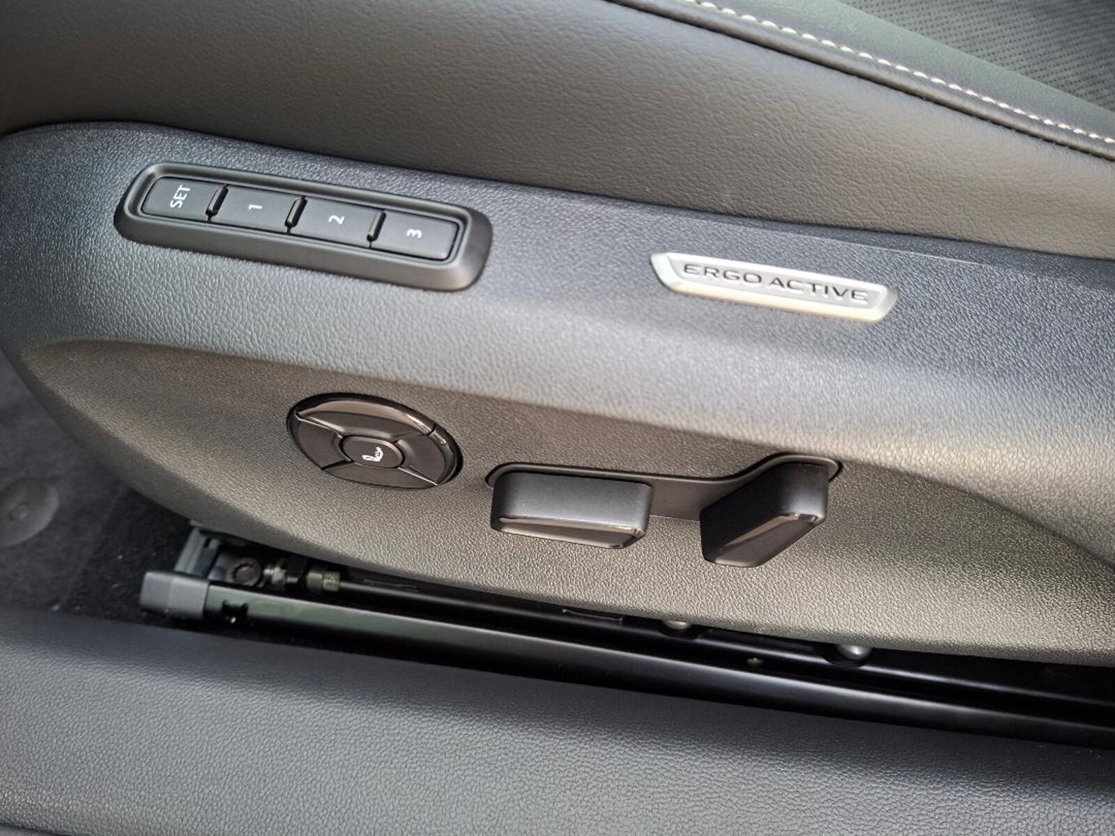 Volkswagen Passat – Bild 12