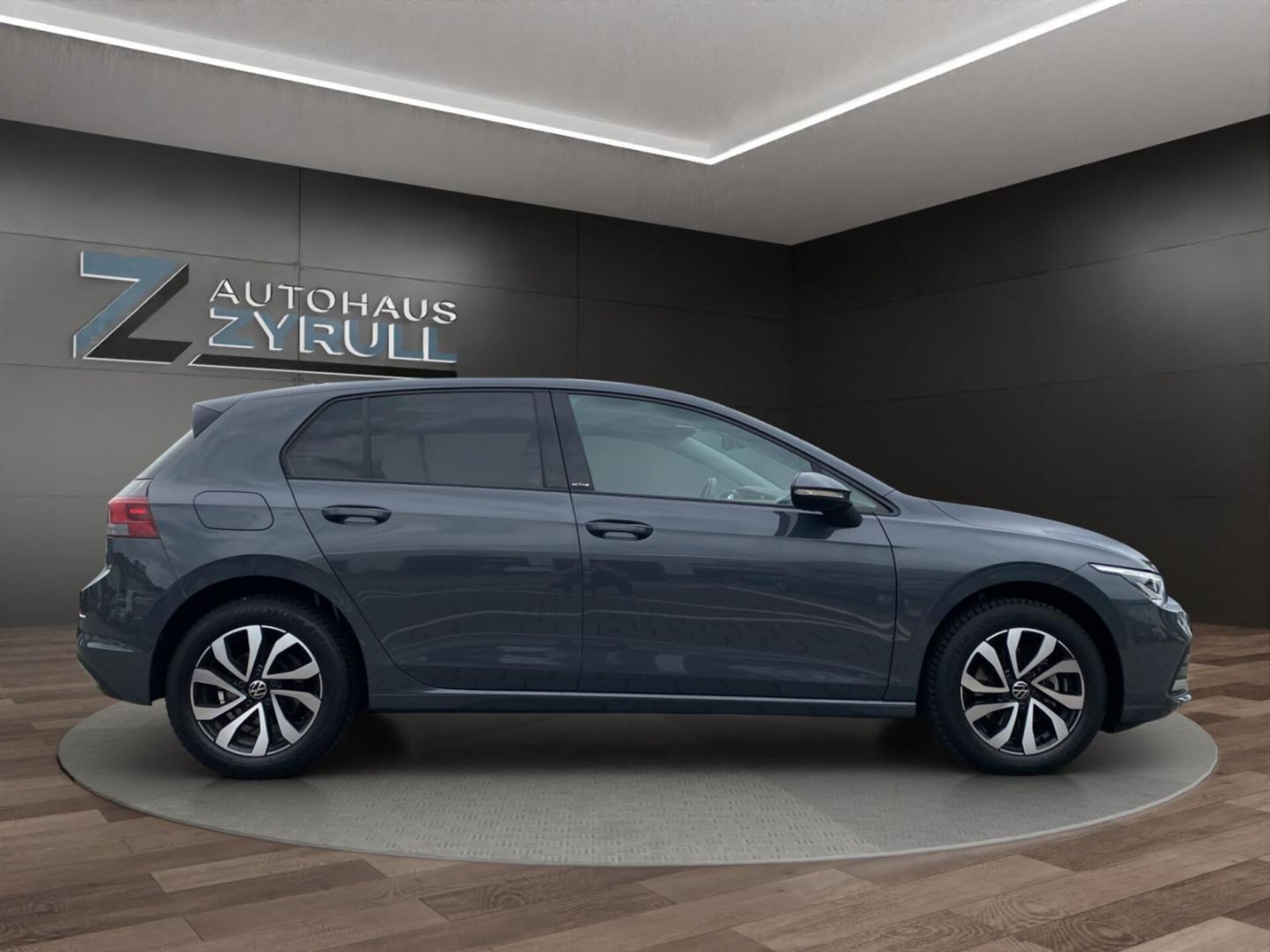 Volkswagen Golf Active
