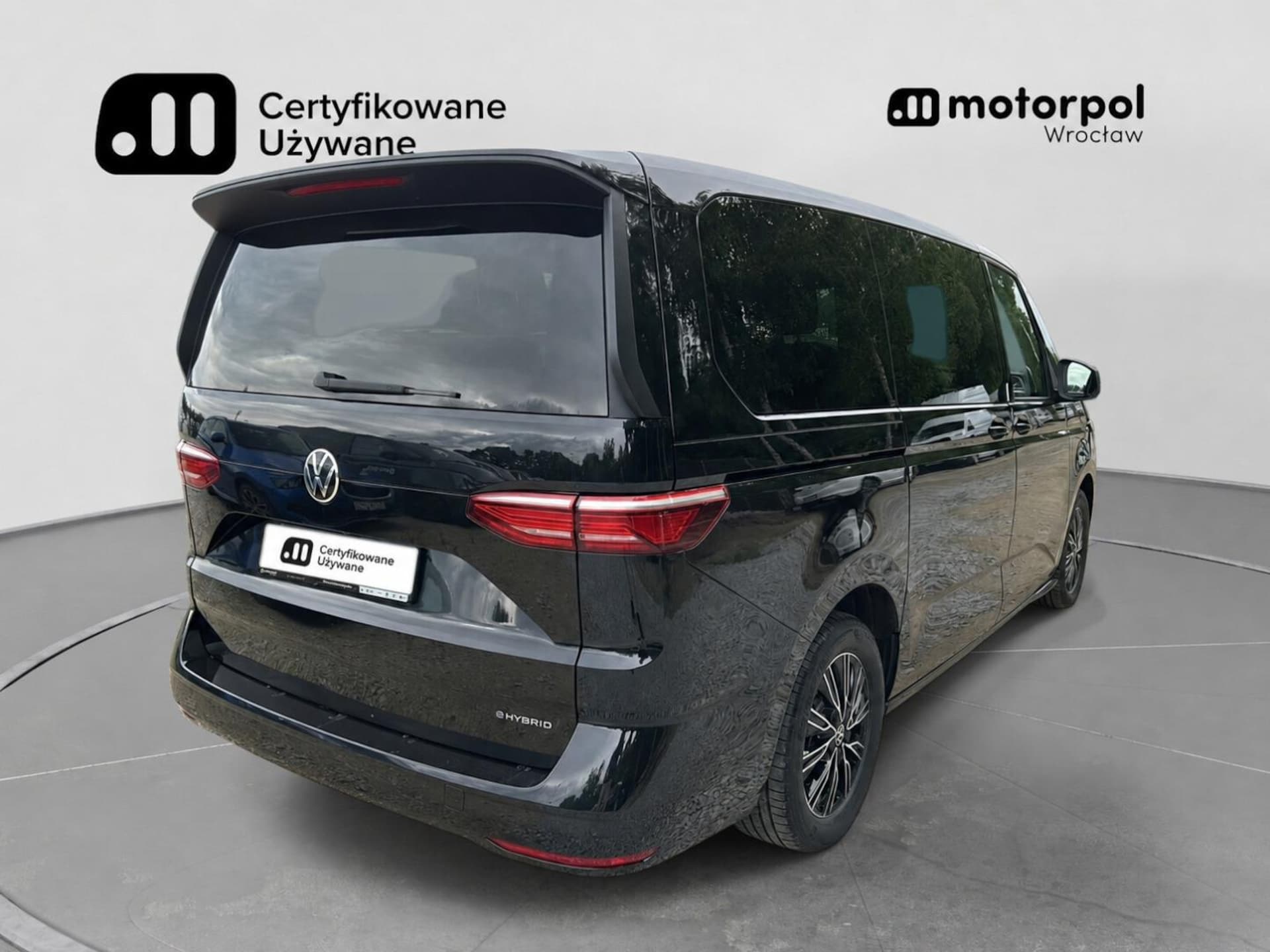 Volkswagen Multivan długi rozstaw osi Life