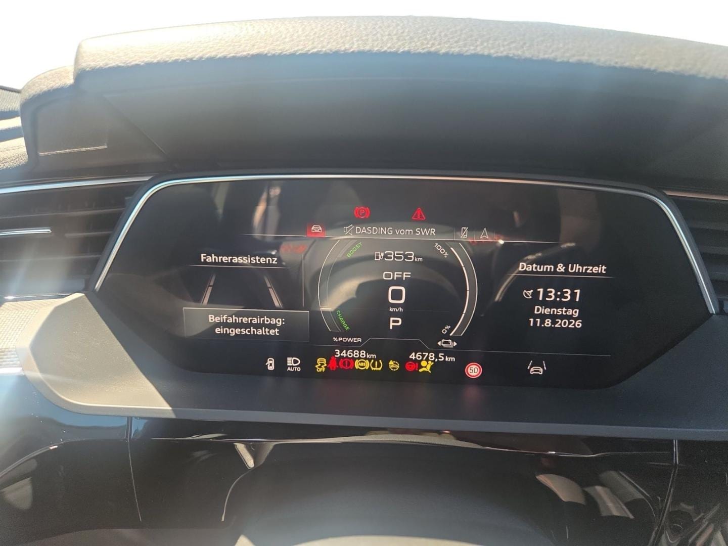Bild über Audi Q8 e-tron S line 50 e-tron quattro - für weitere Informationen kontaktieren Sie den Audi Partner