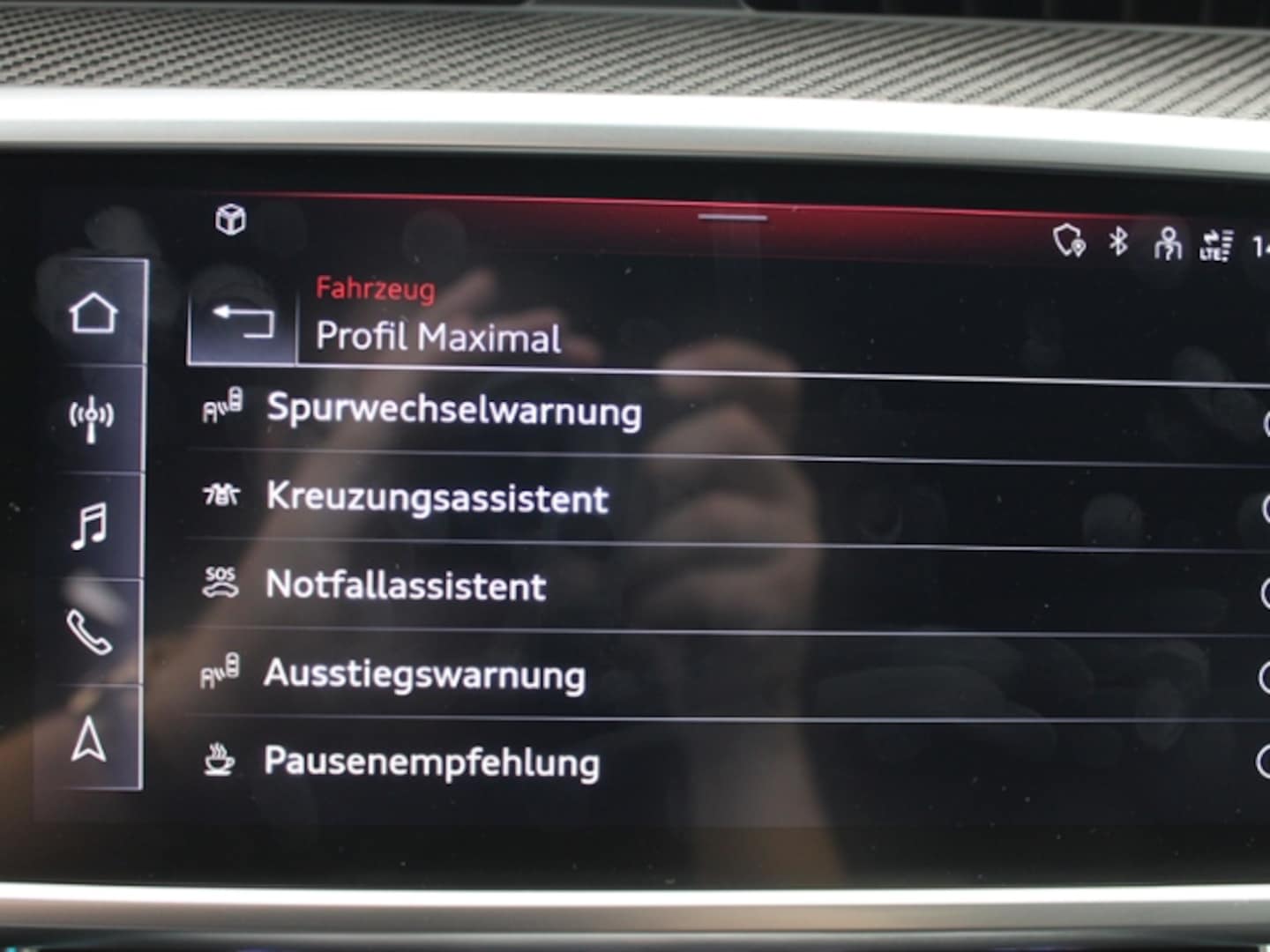 Bild über Audi RS 6 Avant performance TFSI quattro tiptronic - für weitere Informationen kontaktieren Sie den Audi Partner