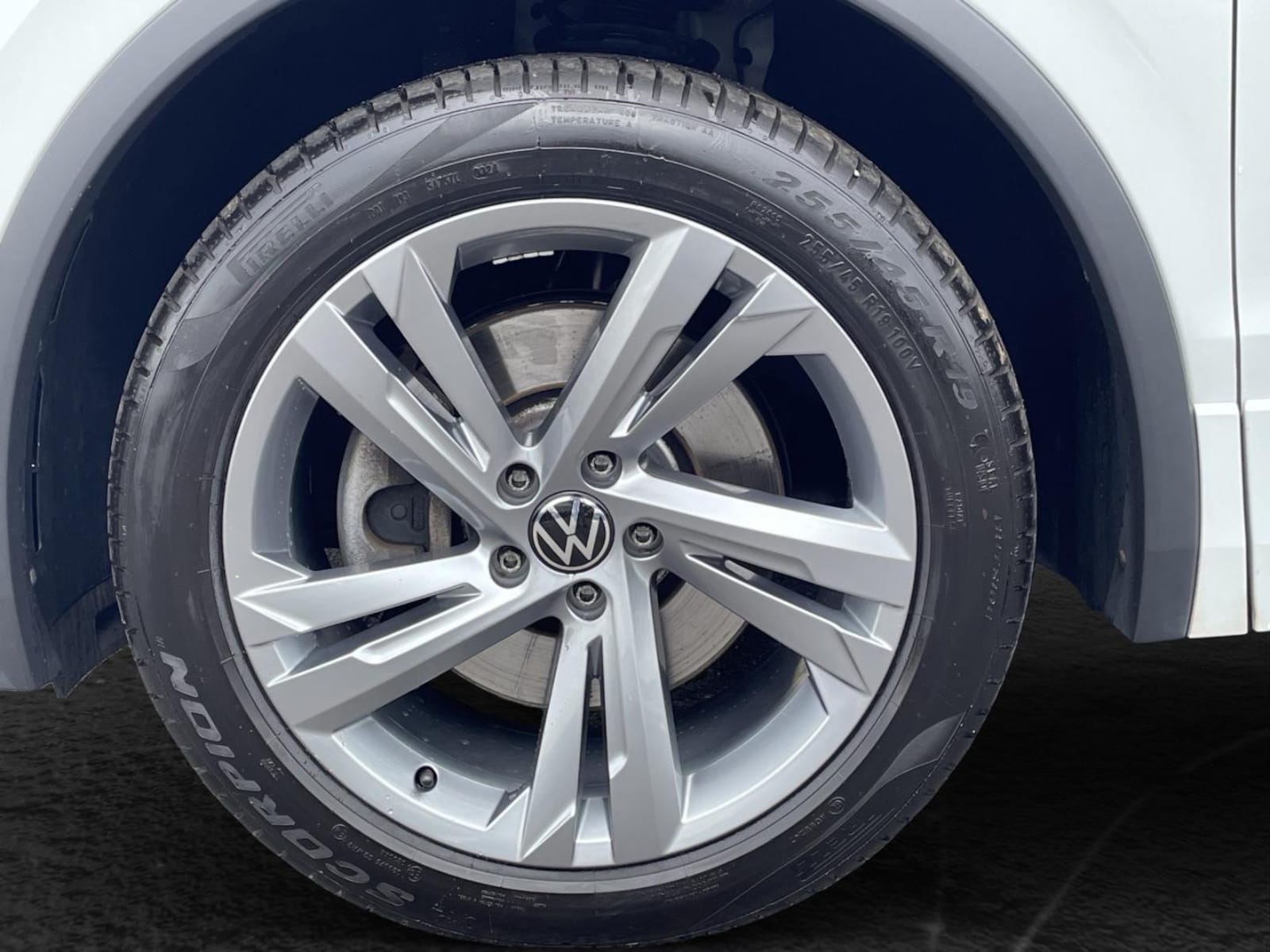 Volkswagen Tiguan – Bild 6