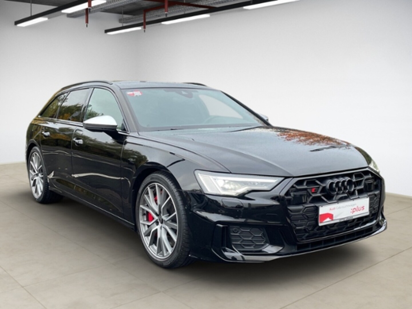 Bild über Audi S6 Avant TDI quattro tiptronic - für weitere Informationen kontaktieren Sie den Audi Partner