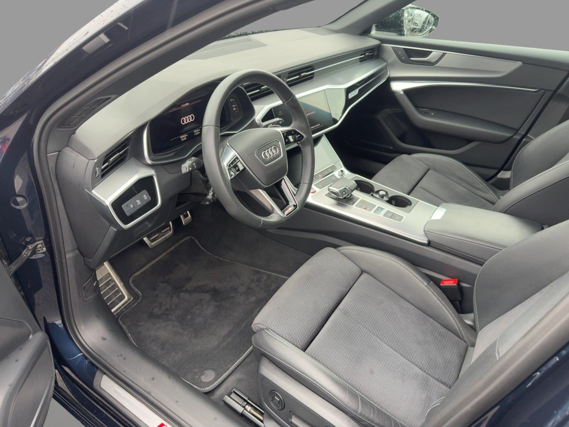 Audi S6 Avant