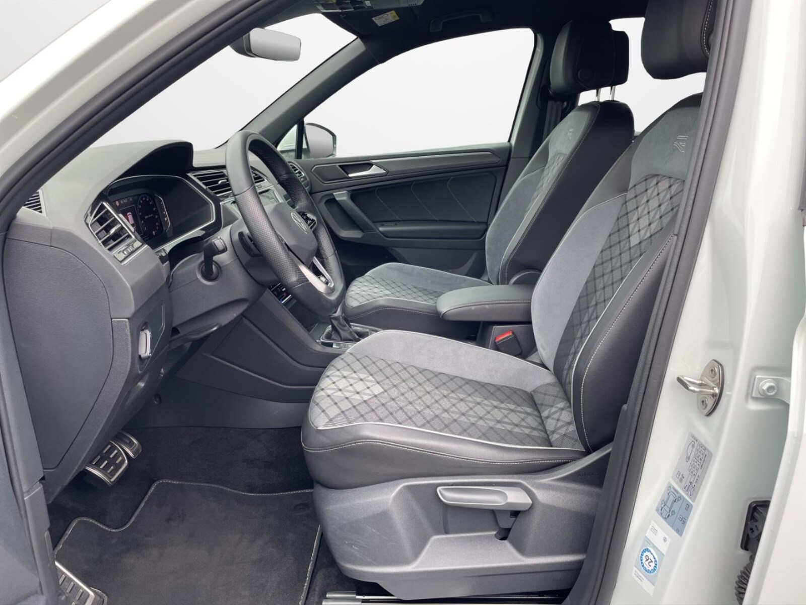 Volkswagen Tiguan – Bild 8