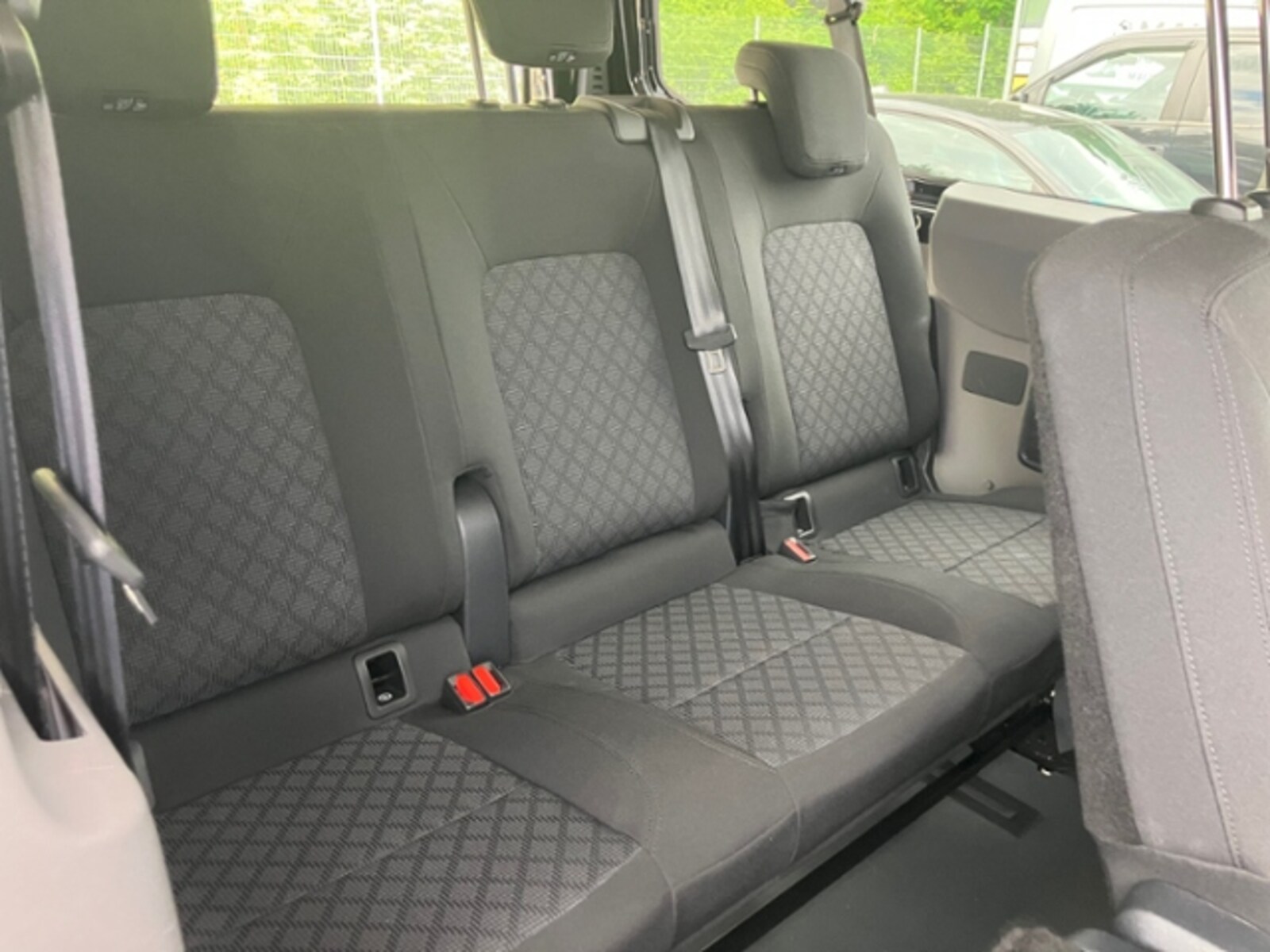 Volkswagen Transporter Kombi langer Radstand – Bild 28