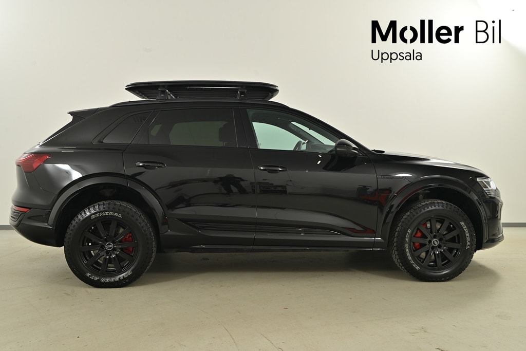 Image about Audi Q8 e-tron Q8 55 e-tron quattro edition Dakar 300,00 kW