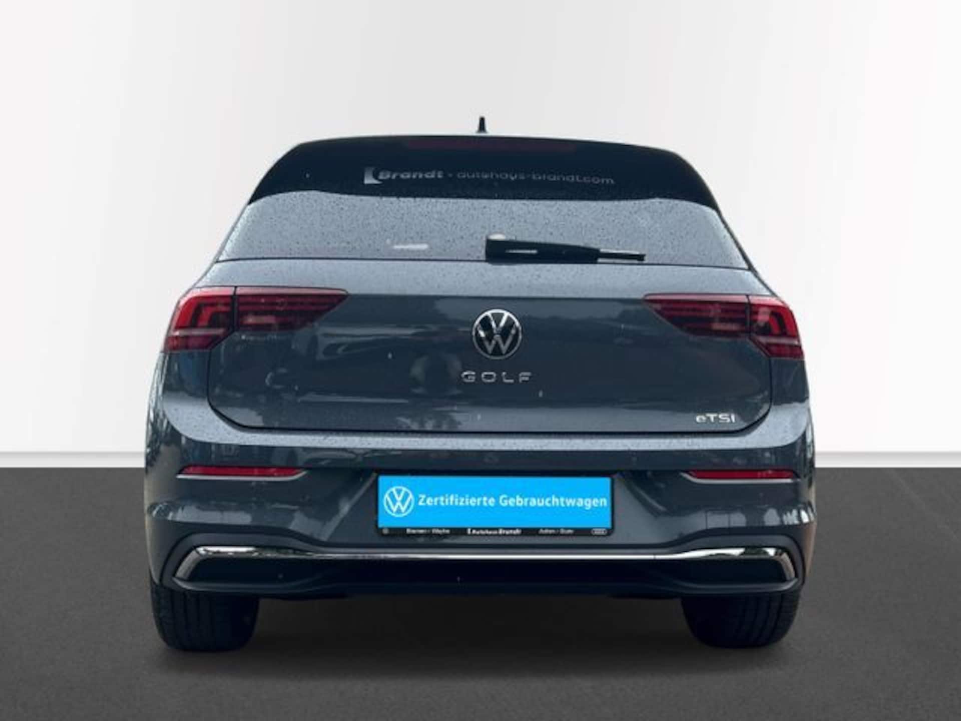 Volkswagen Golf Style