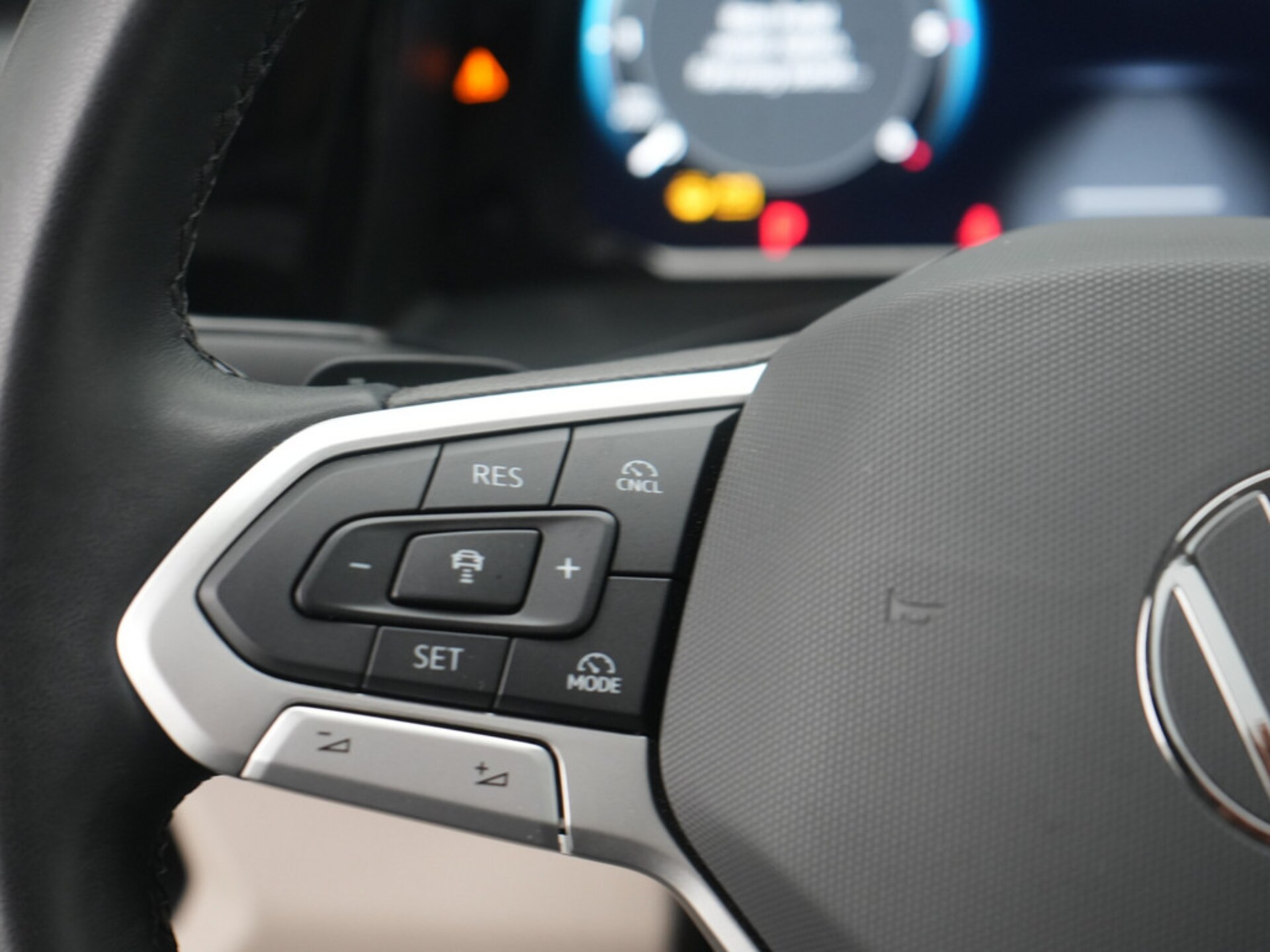 Volkswagen Multivan Basis-Modell