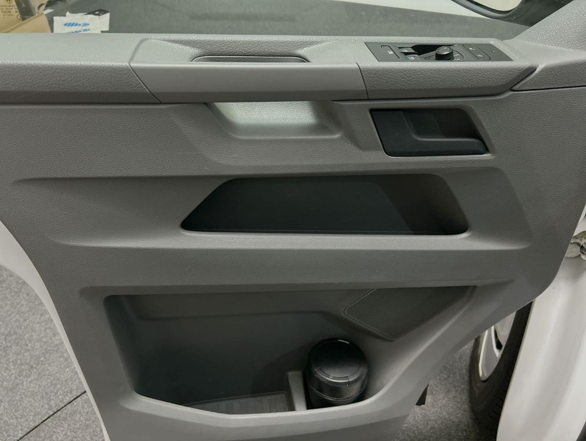 Volkswagen T6.1 Transporter Kasten langer Radstand