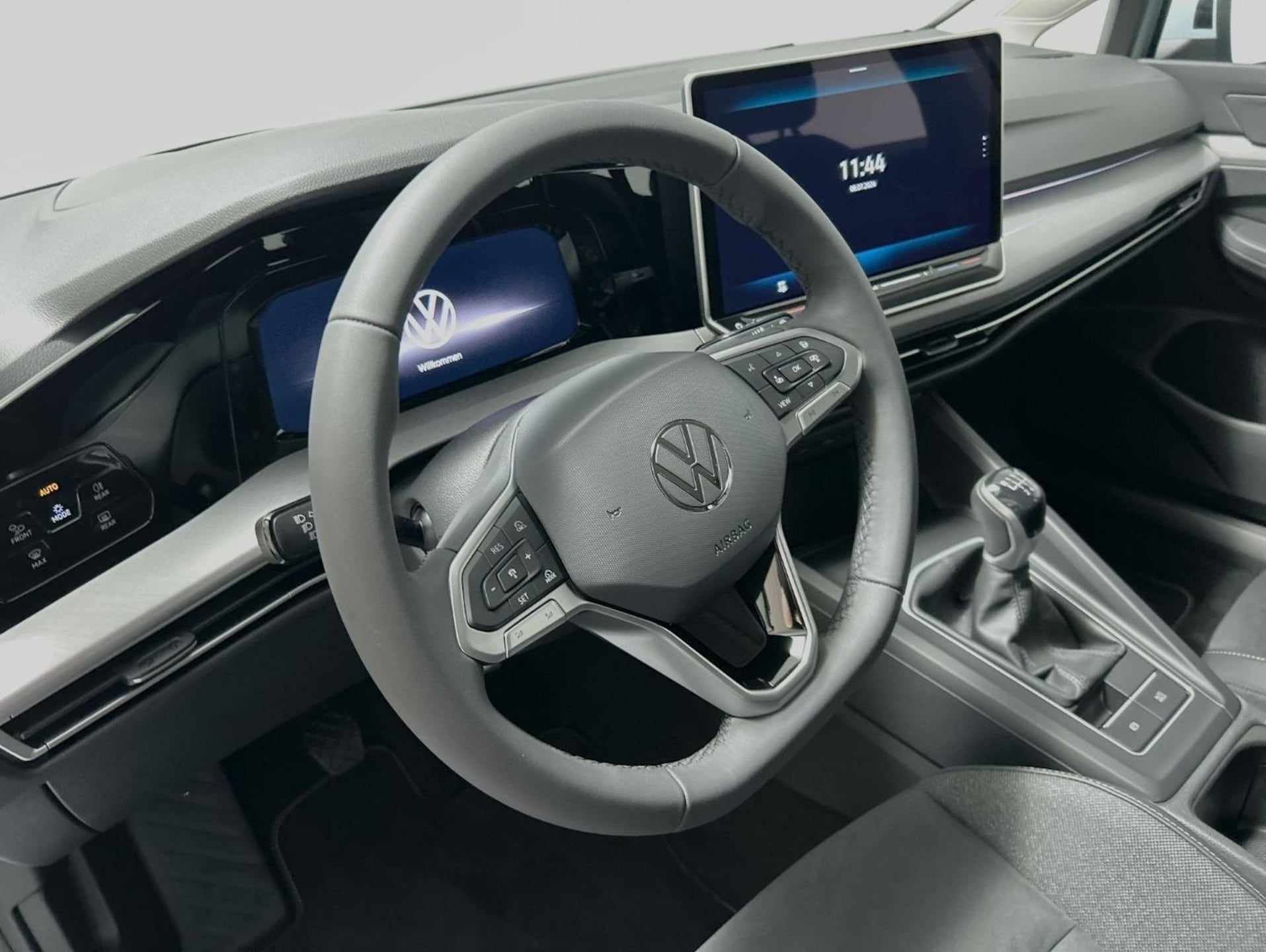 Volkswagen Golf Life