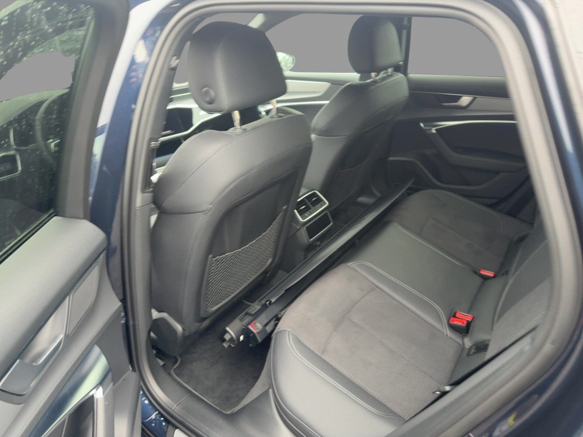 Audi S6 Avant