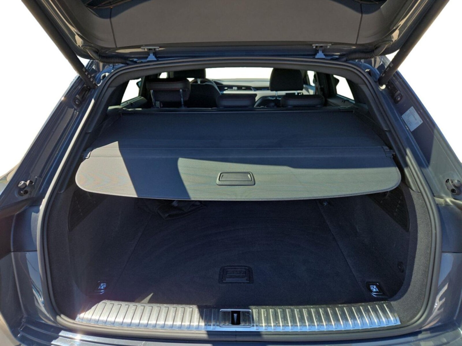 Audi Q8 e-tron – Bild 14