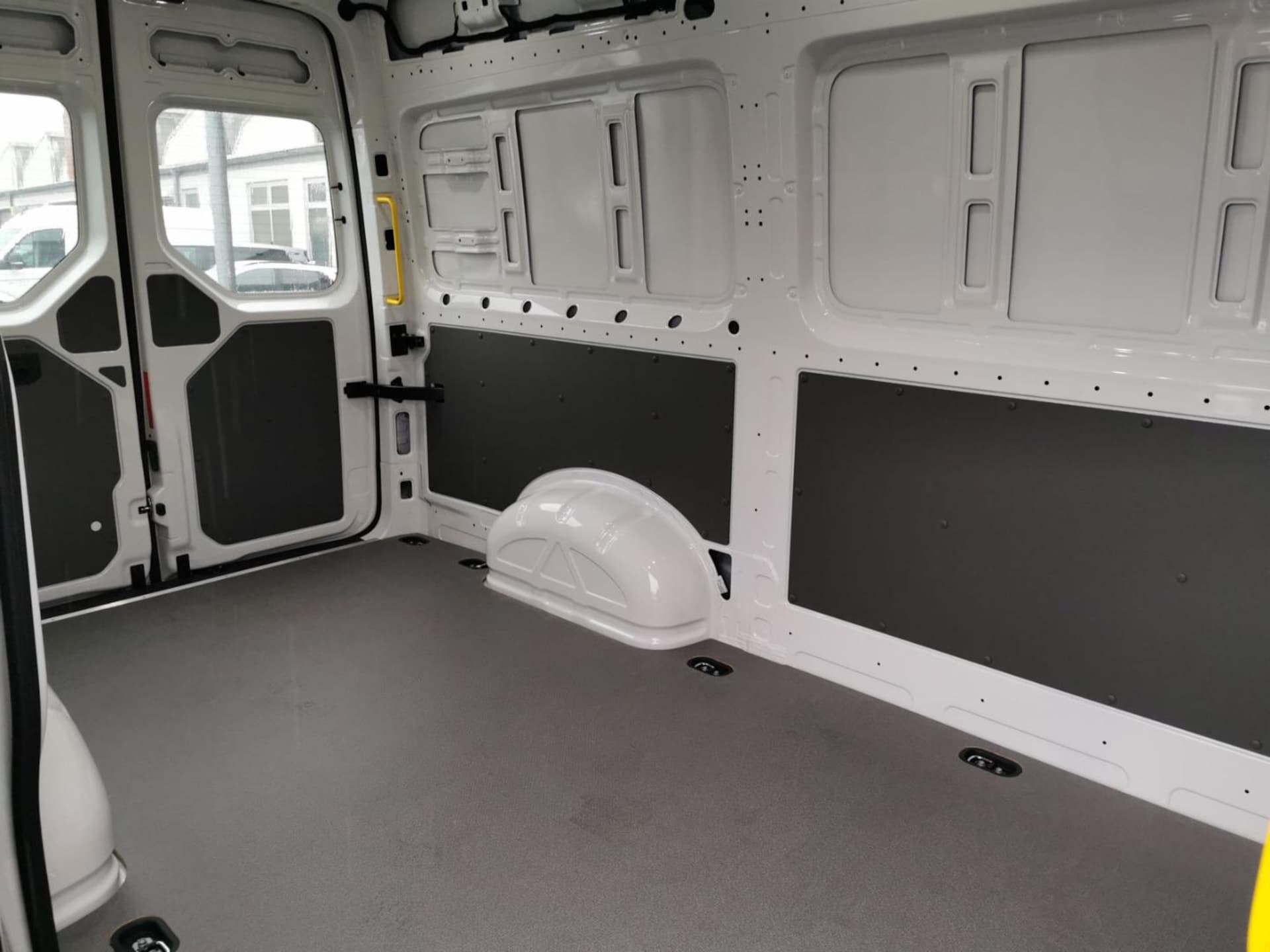 Volkswagen Crafter Kasten mittlerer Radstand