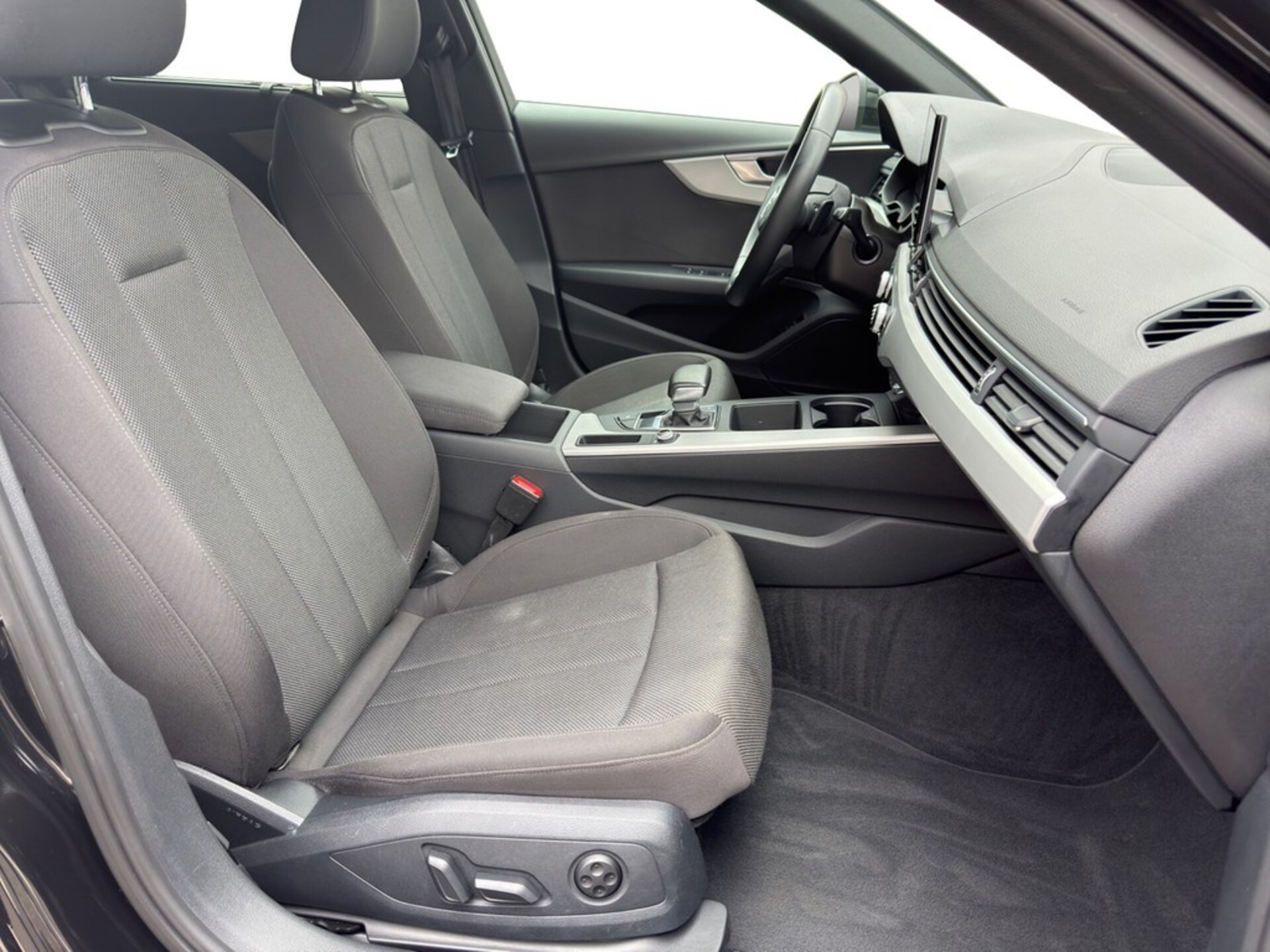 Audi A4 Avant Advanced