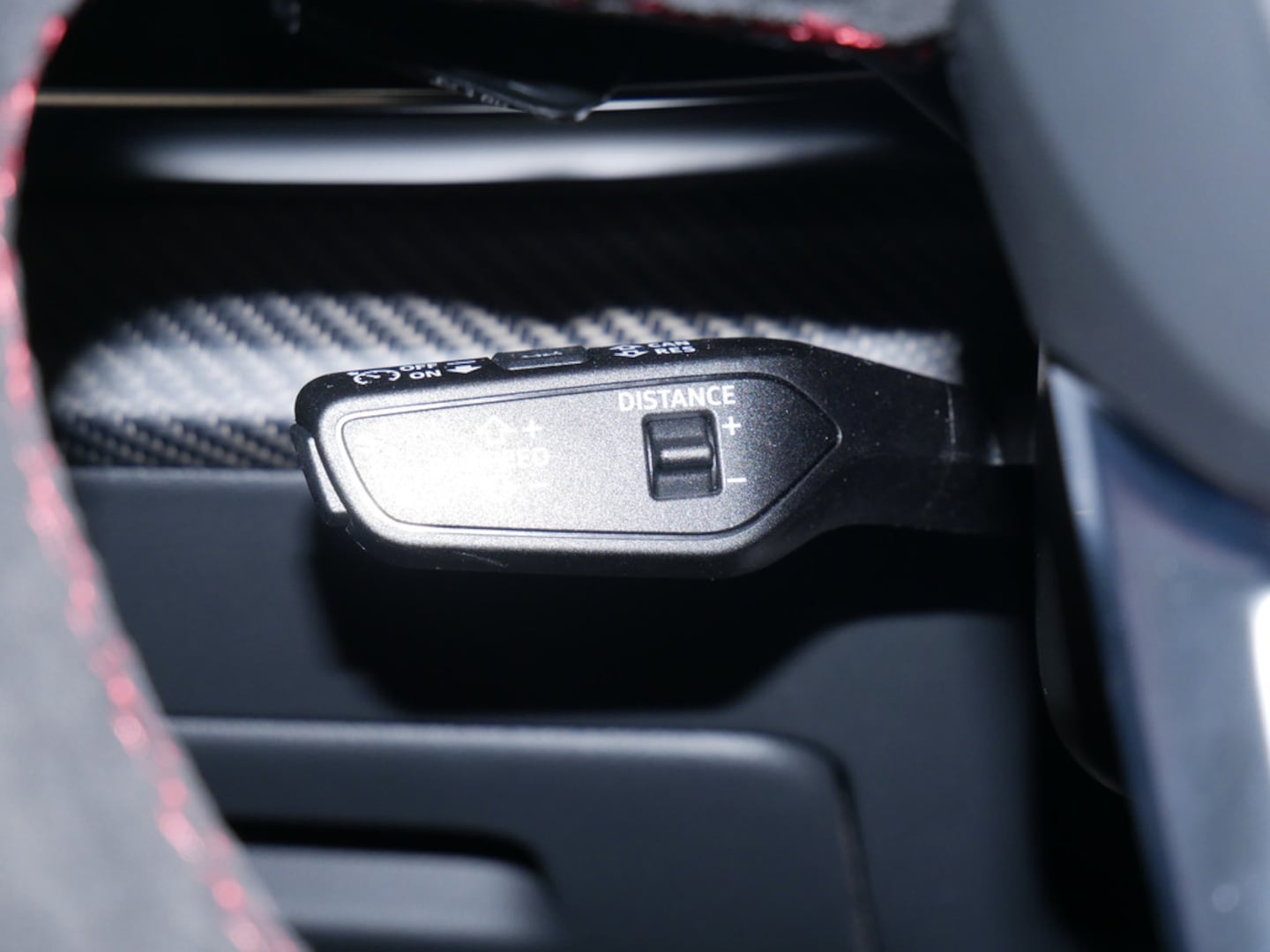 Bild über Audi RS Q8 SUV TFSI quattro tiptronic - für weitere Informationen kontaktieren Sie den Audi Partner