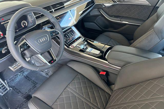 2025 Audi S8 Base - Photo 8
