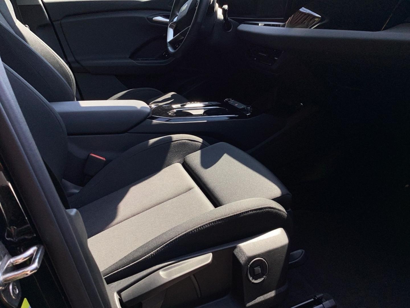 Bild über Audi Q6 SUV e-tron e-tron - für weitere Informationen kontaktieren Sie den Audi Partner