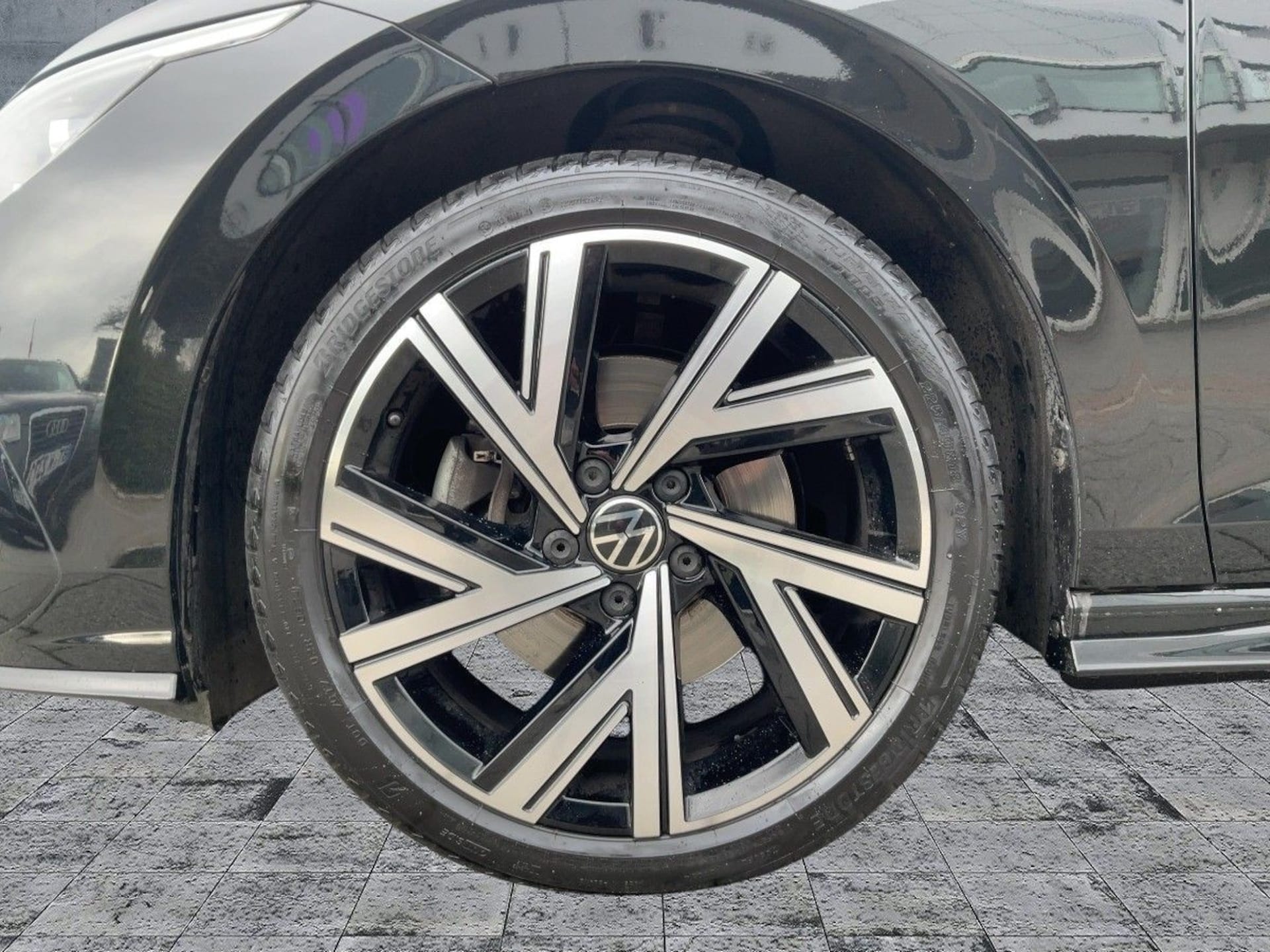 Volkswagen Golf Variant R-Line