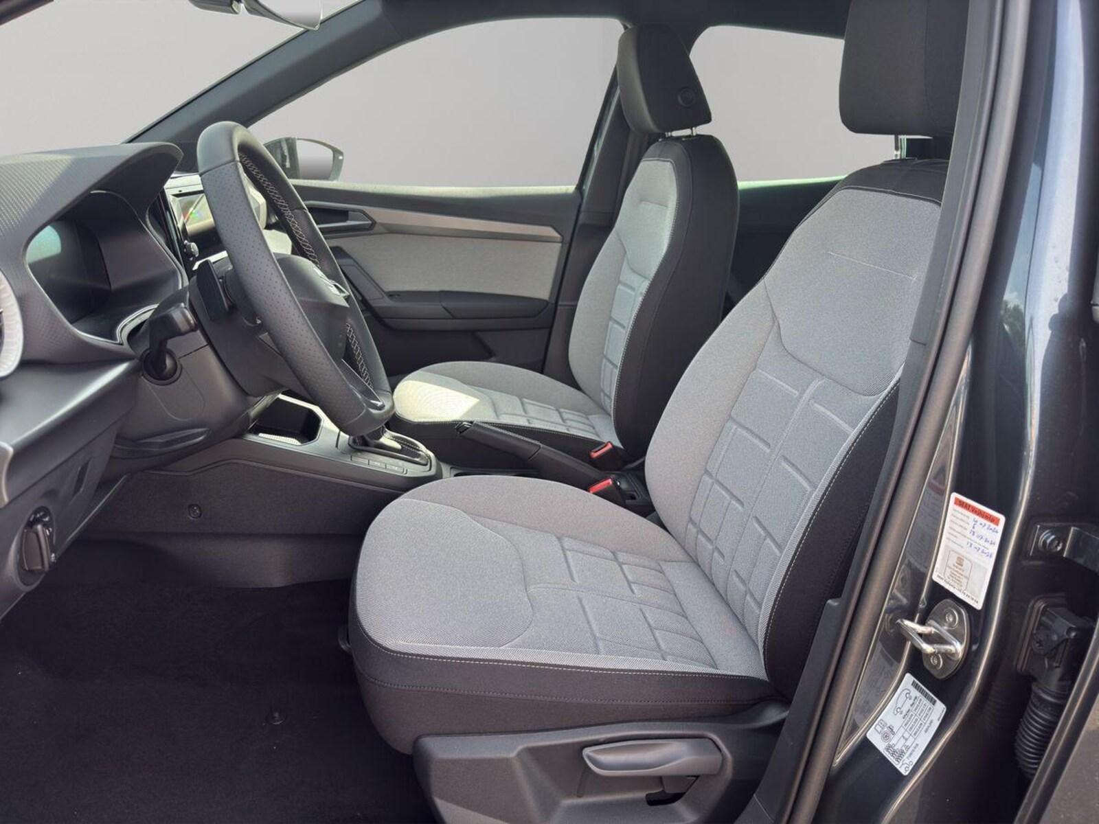 SEAT Arona – Bild 8