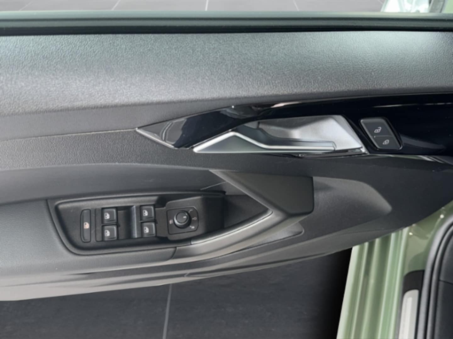 Bild über Audi A1 Sportback S line 25 TFSI S tronic - für weitere Informationen kontaktieren Sie den Audi Partner