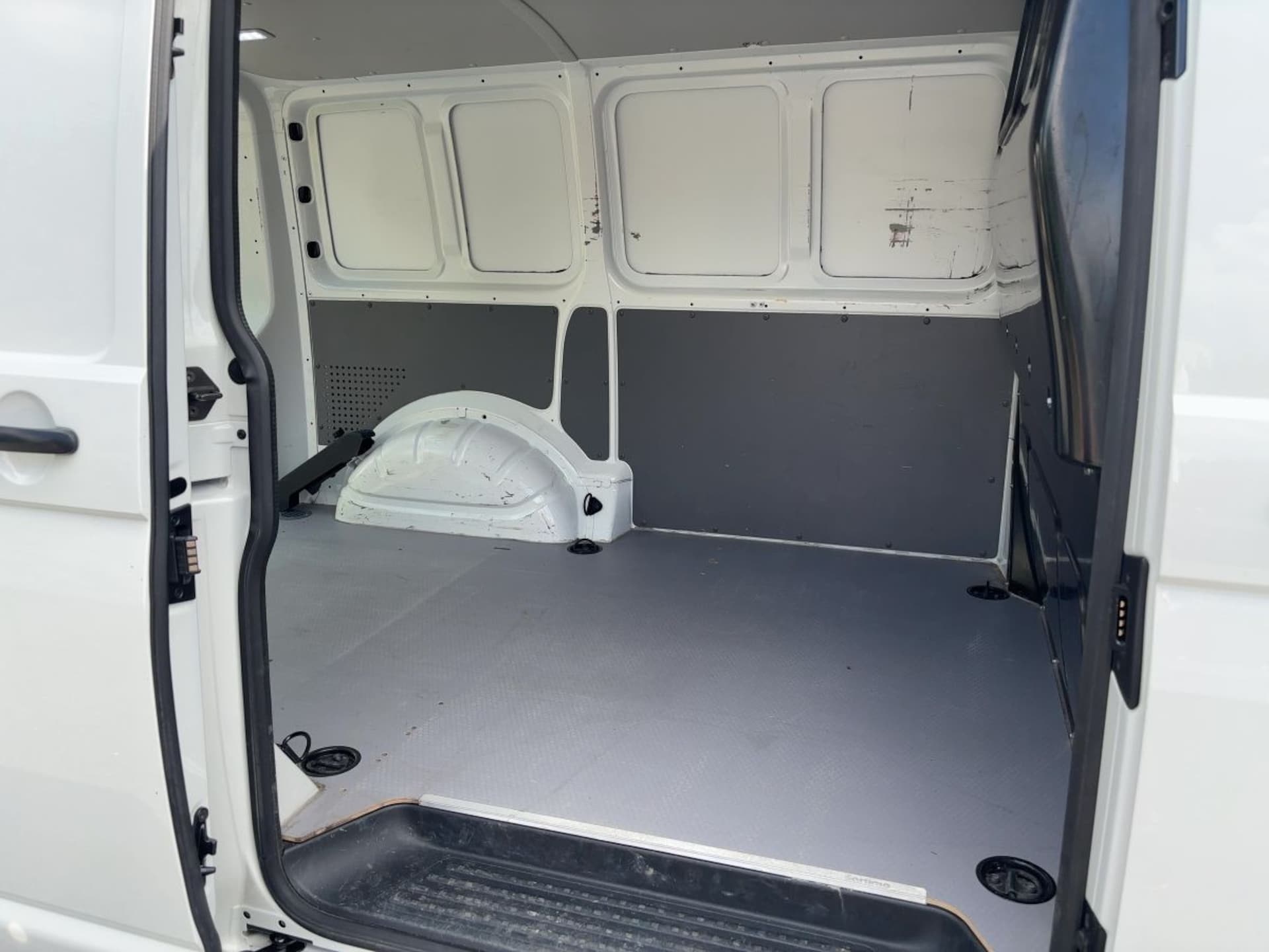 Volkswagen T6.1 Transporter Kasten kurzer Radstand