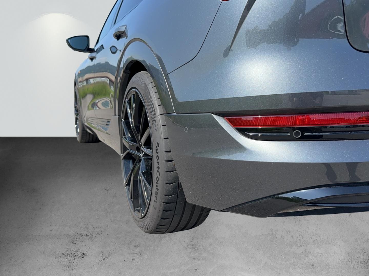 Image about Audi e-tron Sportback S line 55 quattro 300,00 kW