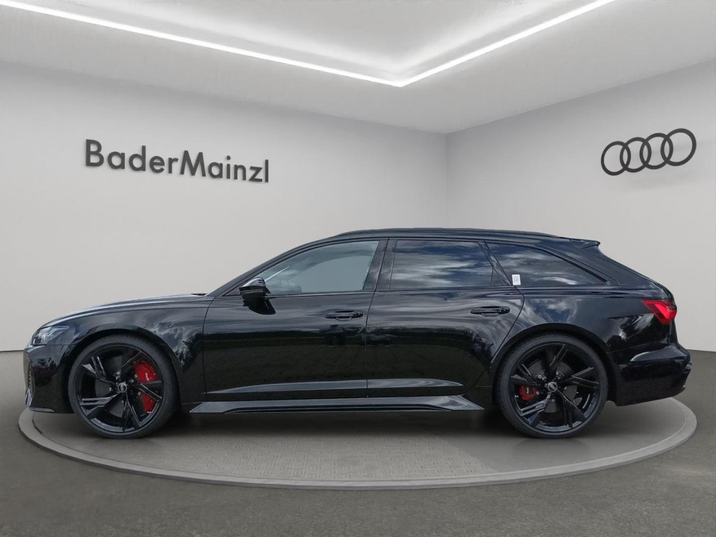Image about Audi RS 6 Avant performance TFSI quattro tiptronic