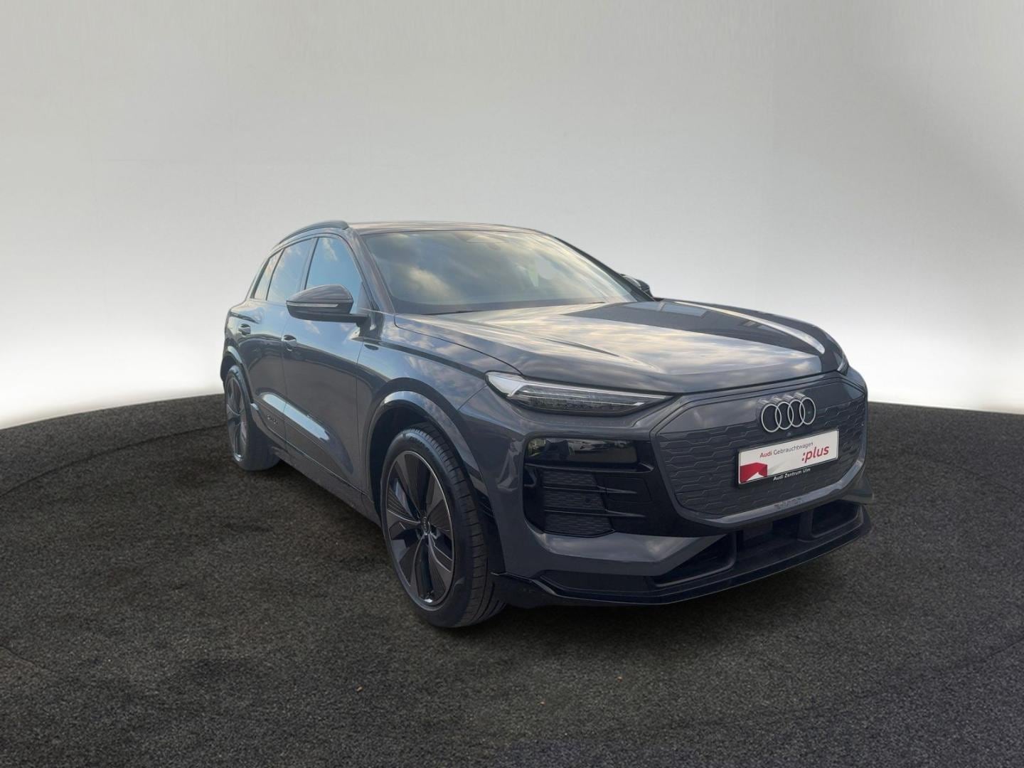 Bild über Audi Q6 SUV e-tron e-tron - für weitere Informationen kontaktieren Sie den Audi Partner
