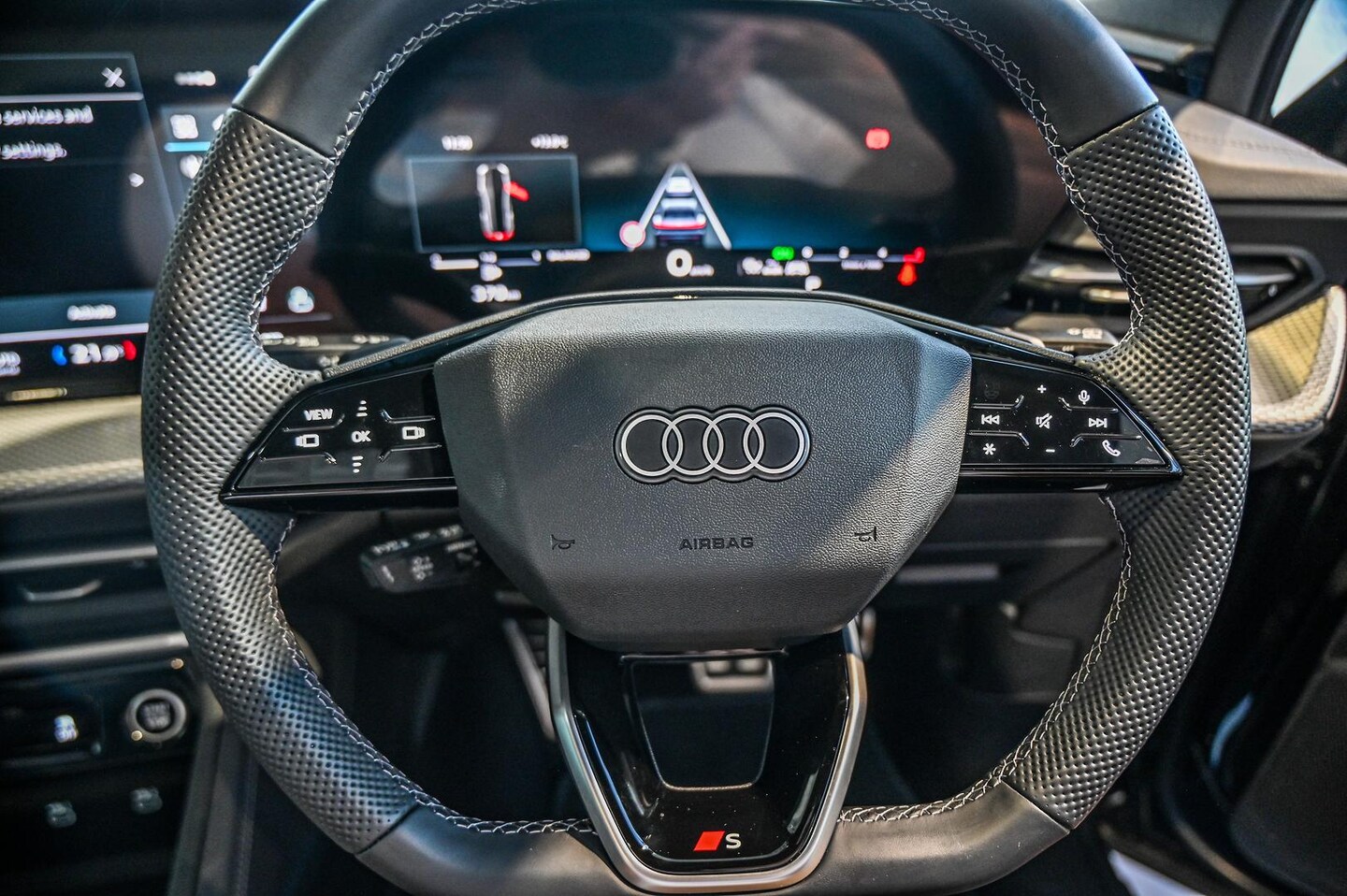 Image about Audi Q5 SUV TDI quattro 150 kW sport