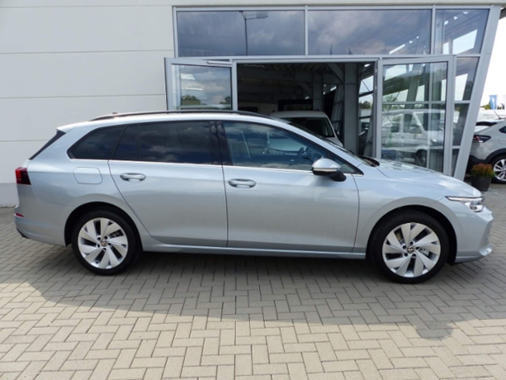 Volkswagen Golf Variant Style