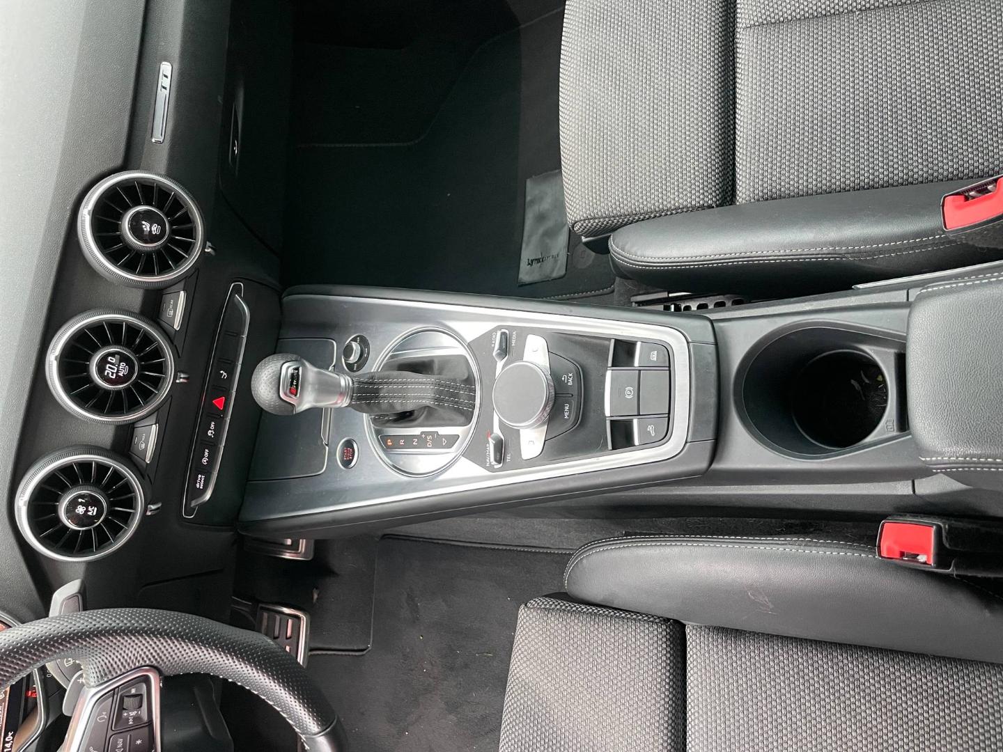 Image about Audi TT Roadster S line 40 TFSI 145 kW (197 ch) S tronic