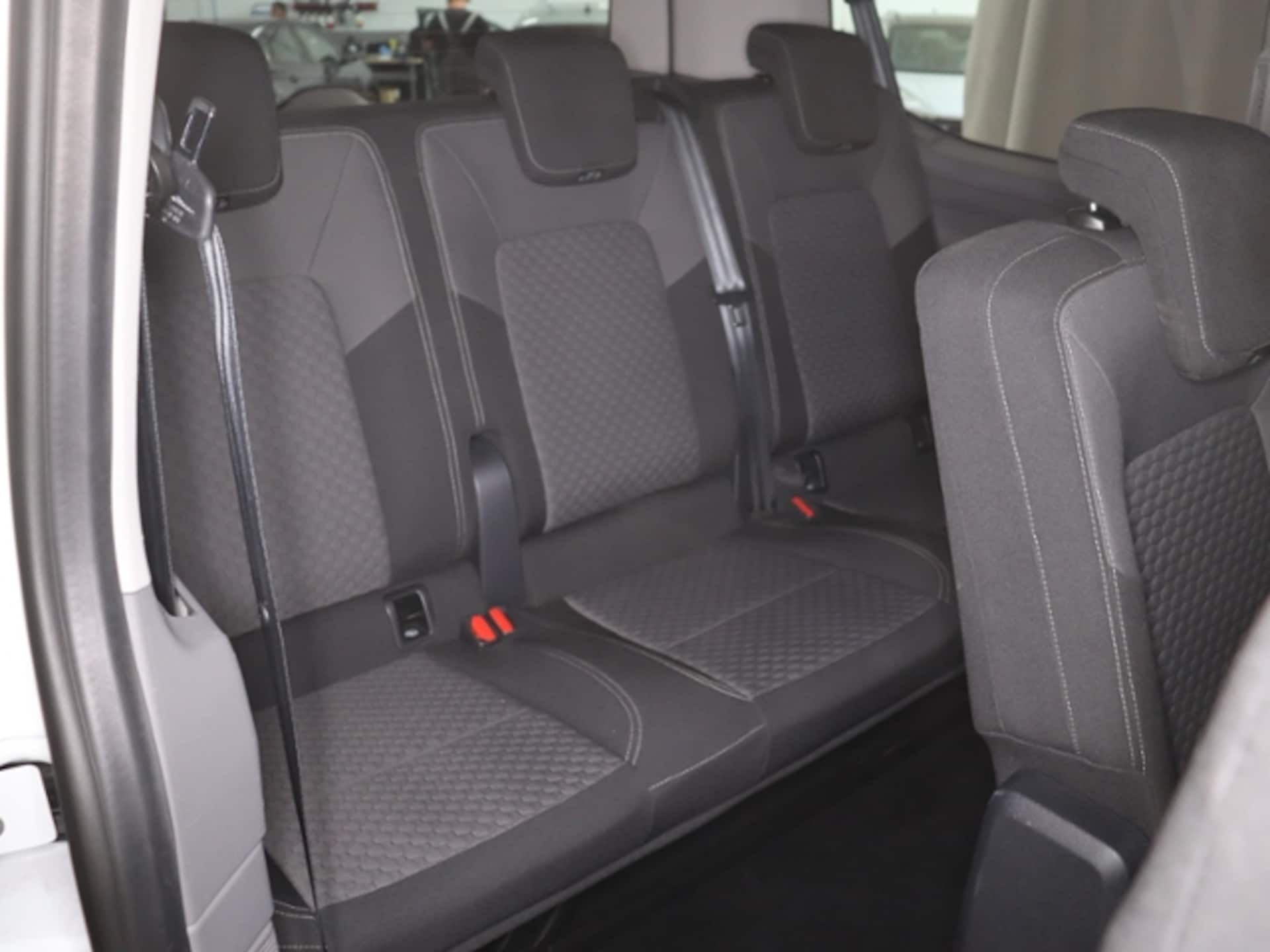 Volkswagen Caravelle Life