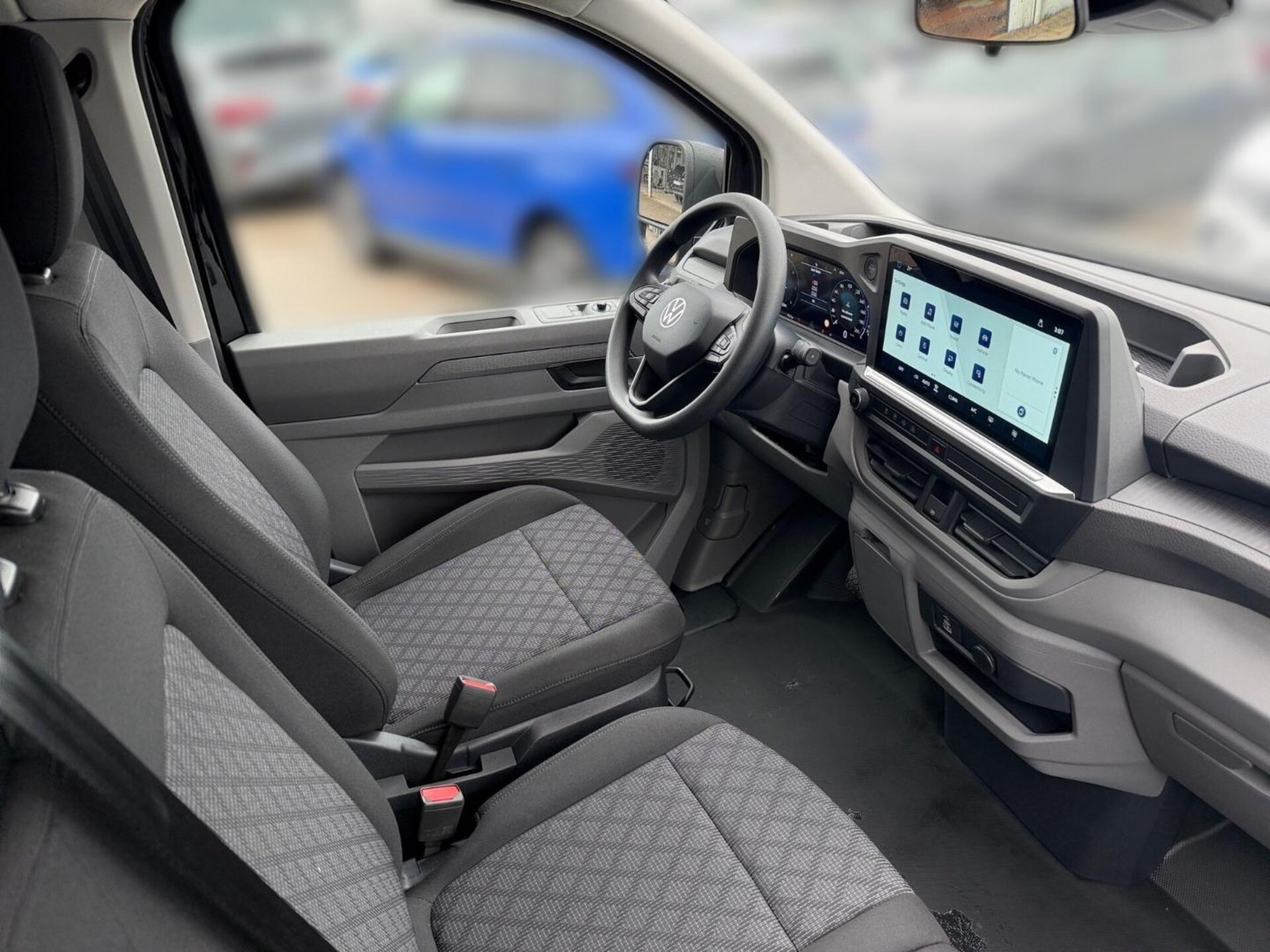 Volkswagen Transporter Kombi langer Radstand