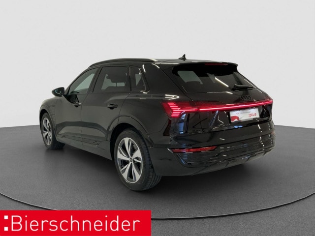 Image about Audi Q8 e-tron advanced 55 e-tron quattro