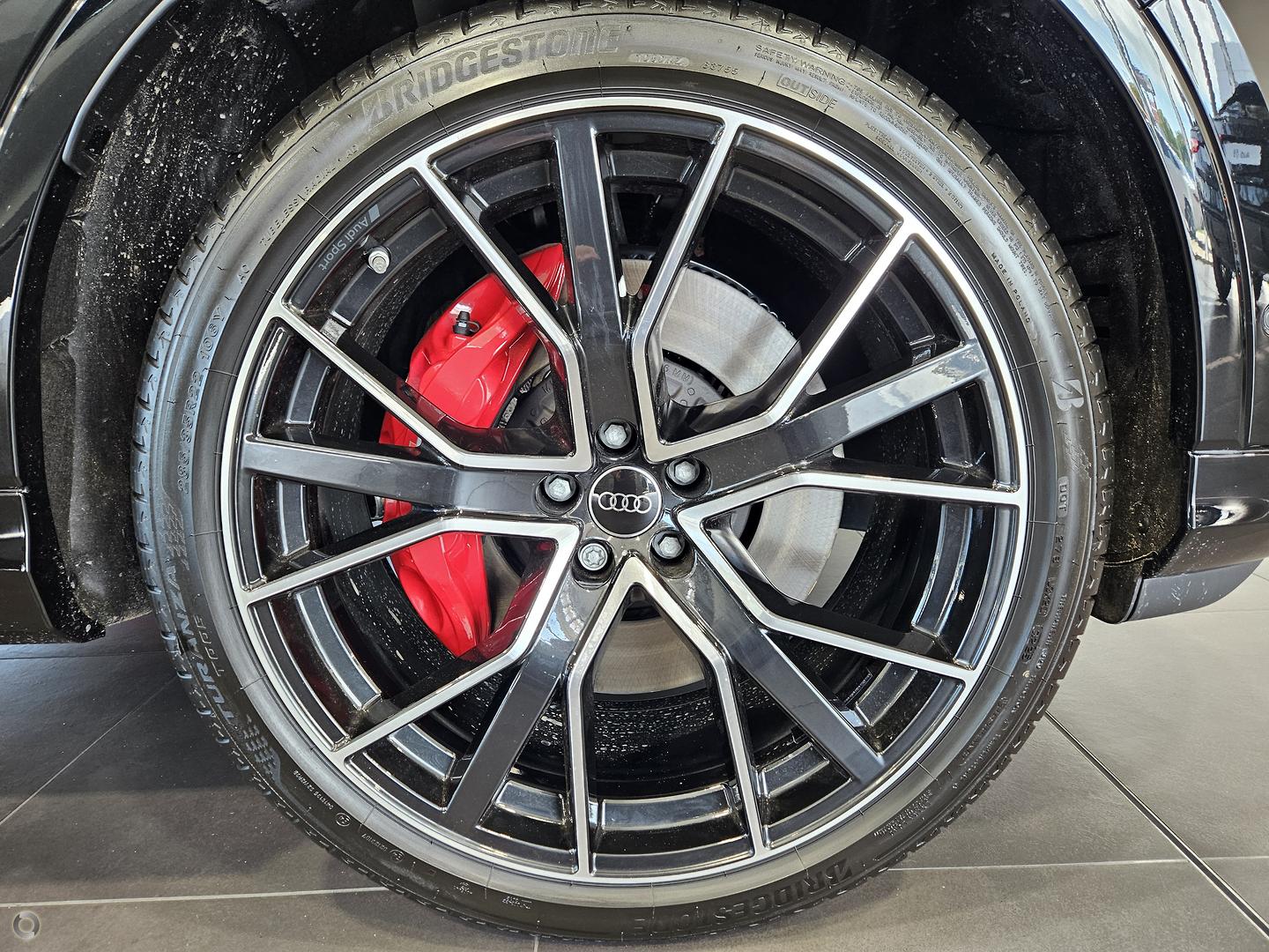 Image about Audi SQ7 SUV TFSI quattro tiptronic