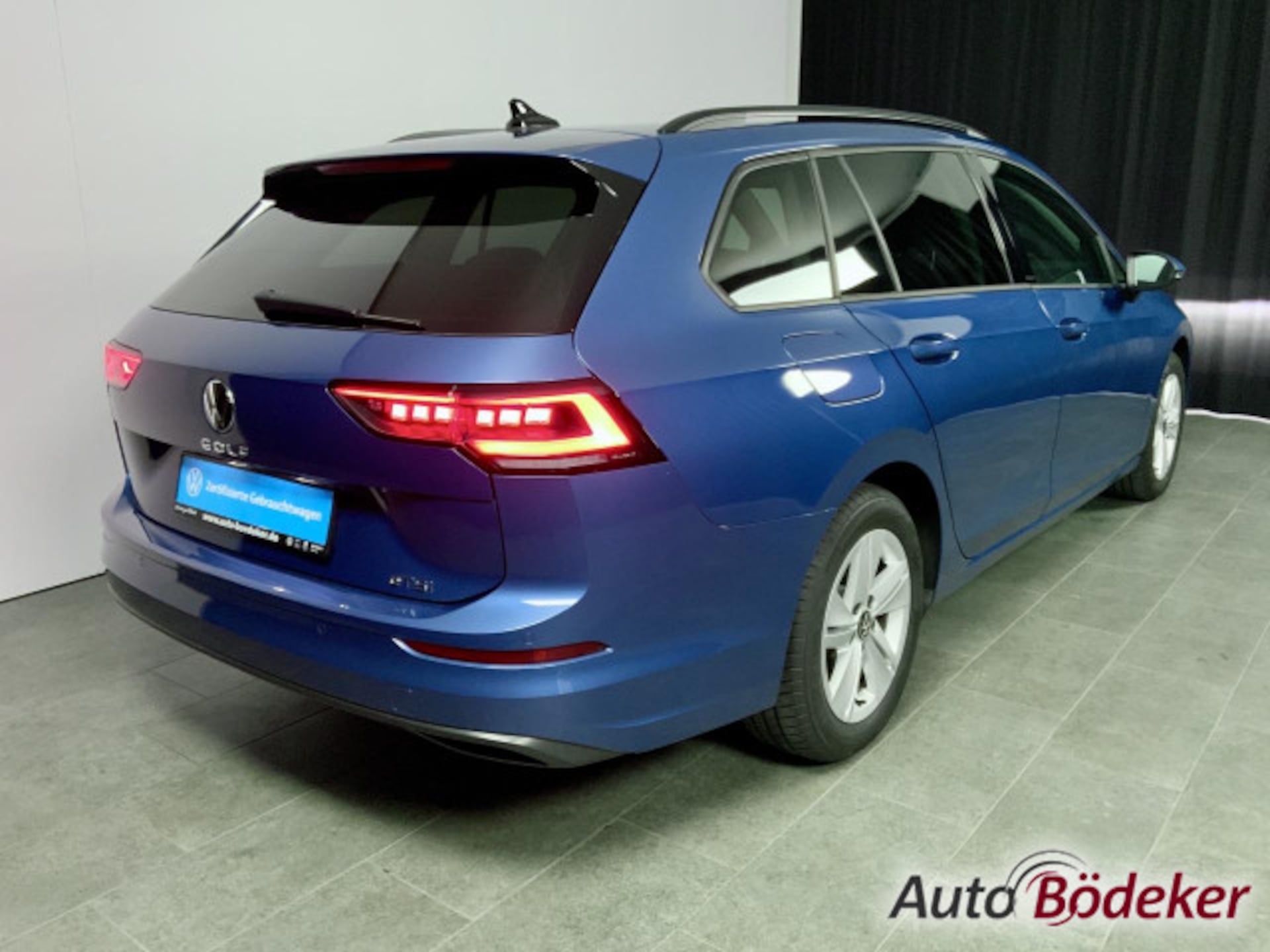 Volkswagen Golf Variant Life