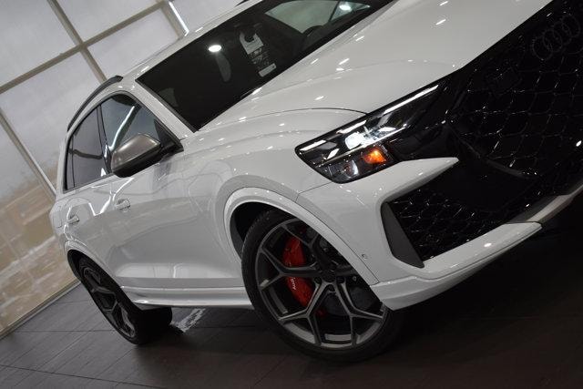 2026 Audi RS Q8 SUV performance