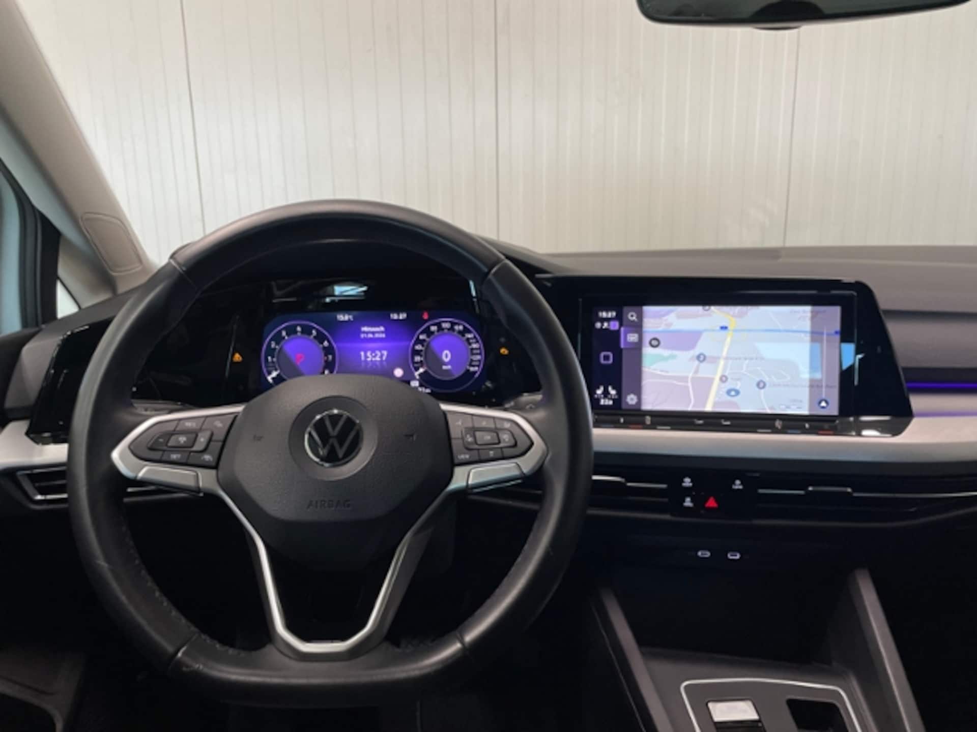 Volkswagen Golf Variant Life