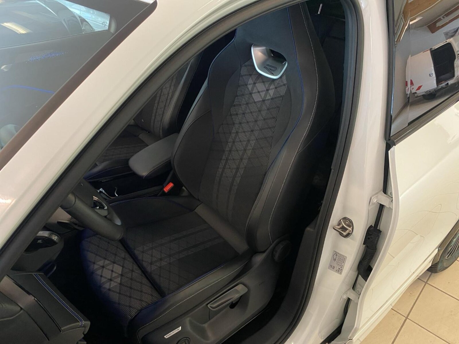 Volkswagen Tiguan – Bild 19