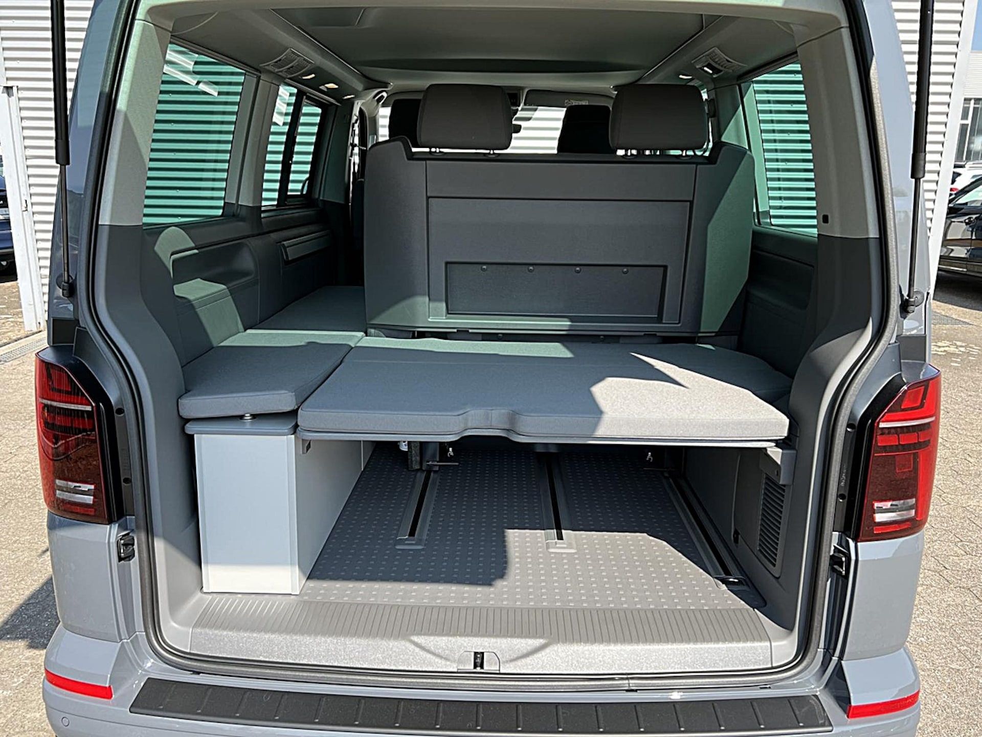 Volkswagen T6.1 California Beach