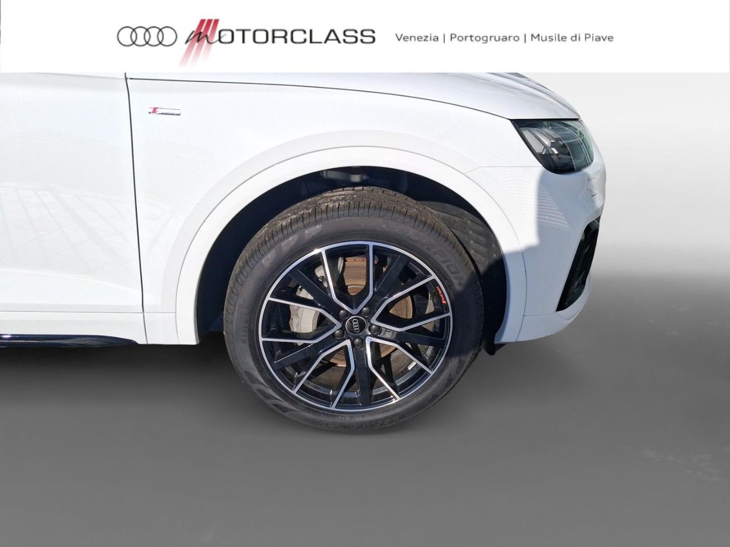 Immagine di Audi Q5 TFSI e S line plus 50 TFSI e quattro 220 kW (299 CV) S tronic - Vista: for more details contact your dealer