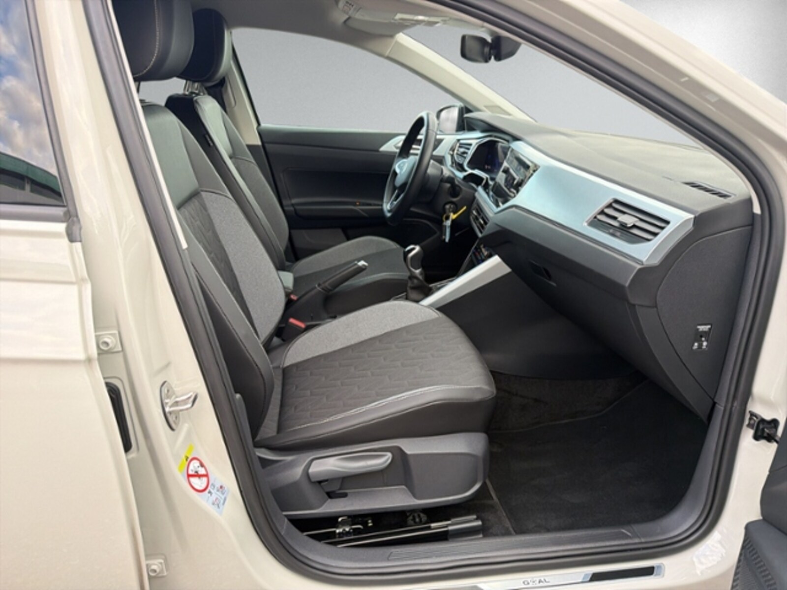 Volkswagen Polo – Bild 11